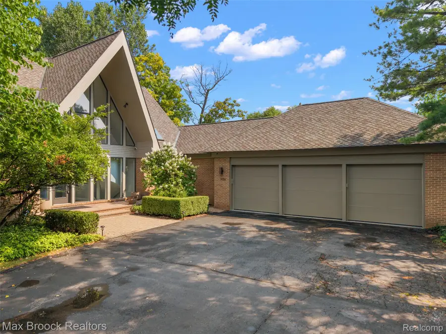 1136 Norminister End, Bloomfield, MI 48302 - #2