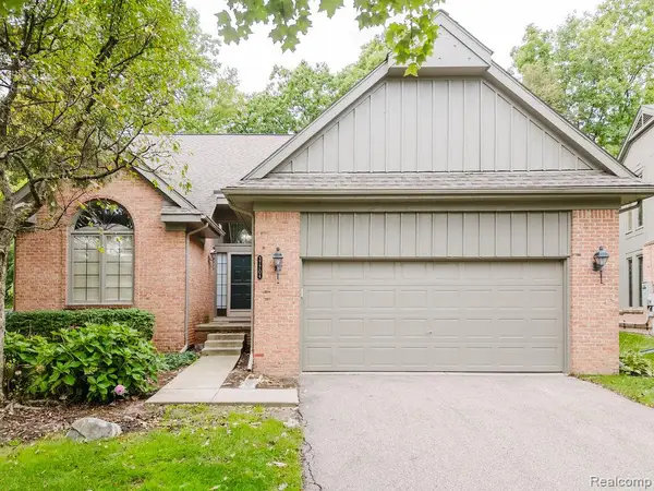 37704 Avon Lane, FarmingtonHills, MI 48331
