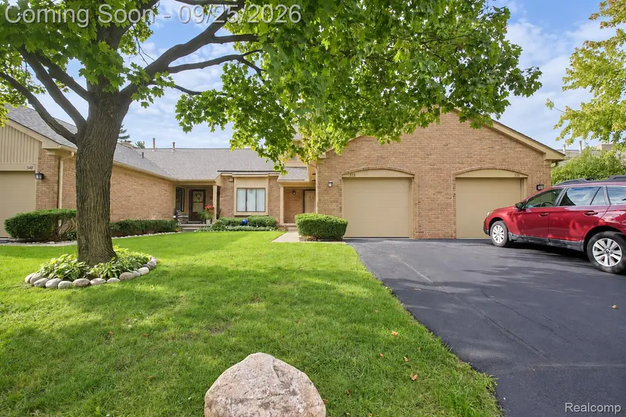 538 Tennyson, Rochester Hills, MI 48307 - #2