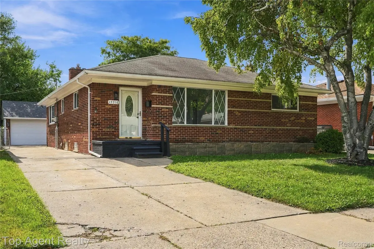 17716 Veronica Avenue, Eastpointe, MI 48021 - #1