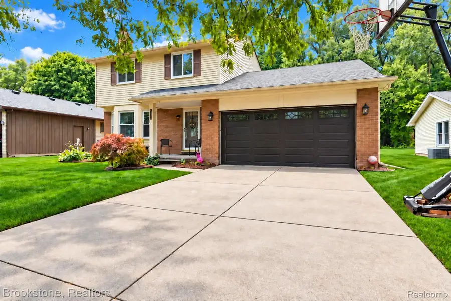 13162 Beresford Drive, Sterling Heights, MI 48313 - #3