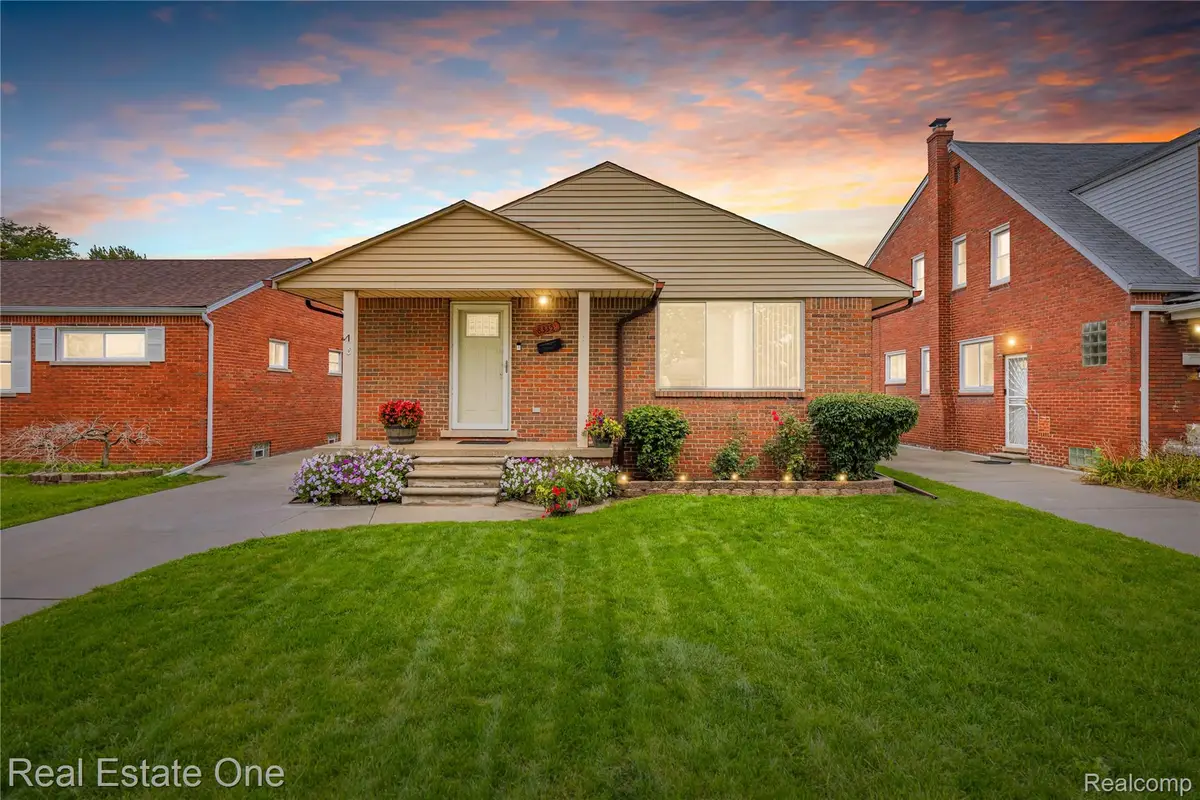 8335 Bernice, Center Line, MI 48015 - #1