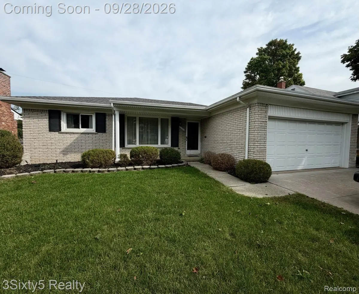 26926 Rochelle Street, Dearborn Heights, MI 48127 - #1