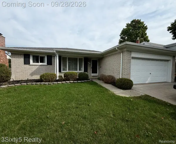 26926 Rochelle Street, DearbornHeights, MI 48127