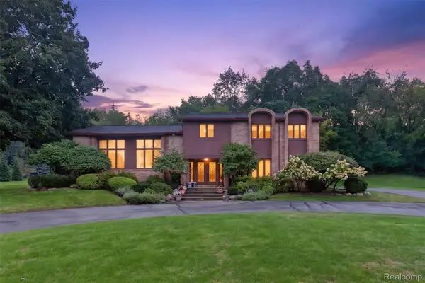 7115 Paterese Drive, BloomfieldHills, MI 48301