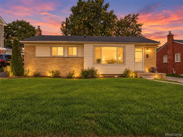 1199 N Stephen Avenue, Clawson, MI 48017