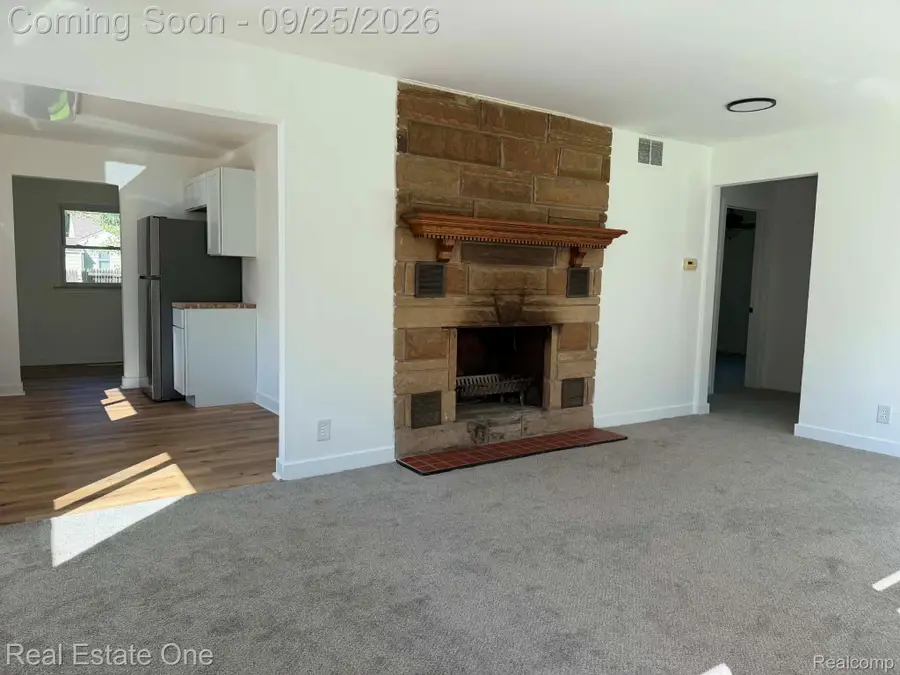 1396 Potter Boulevard, Burton, MI 48509 - #2