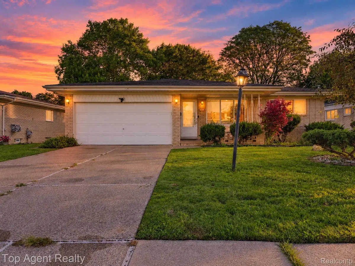 3053 Belcher Drive, Sterling Heights, MI 48310 - #1