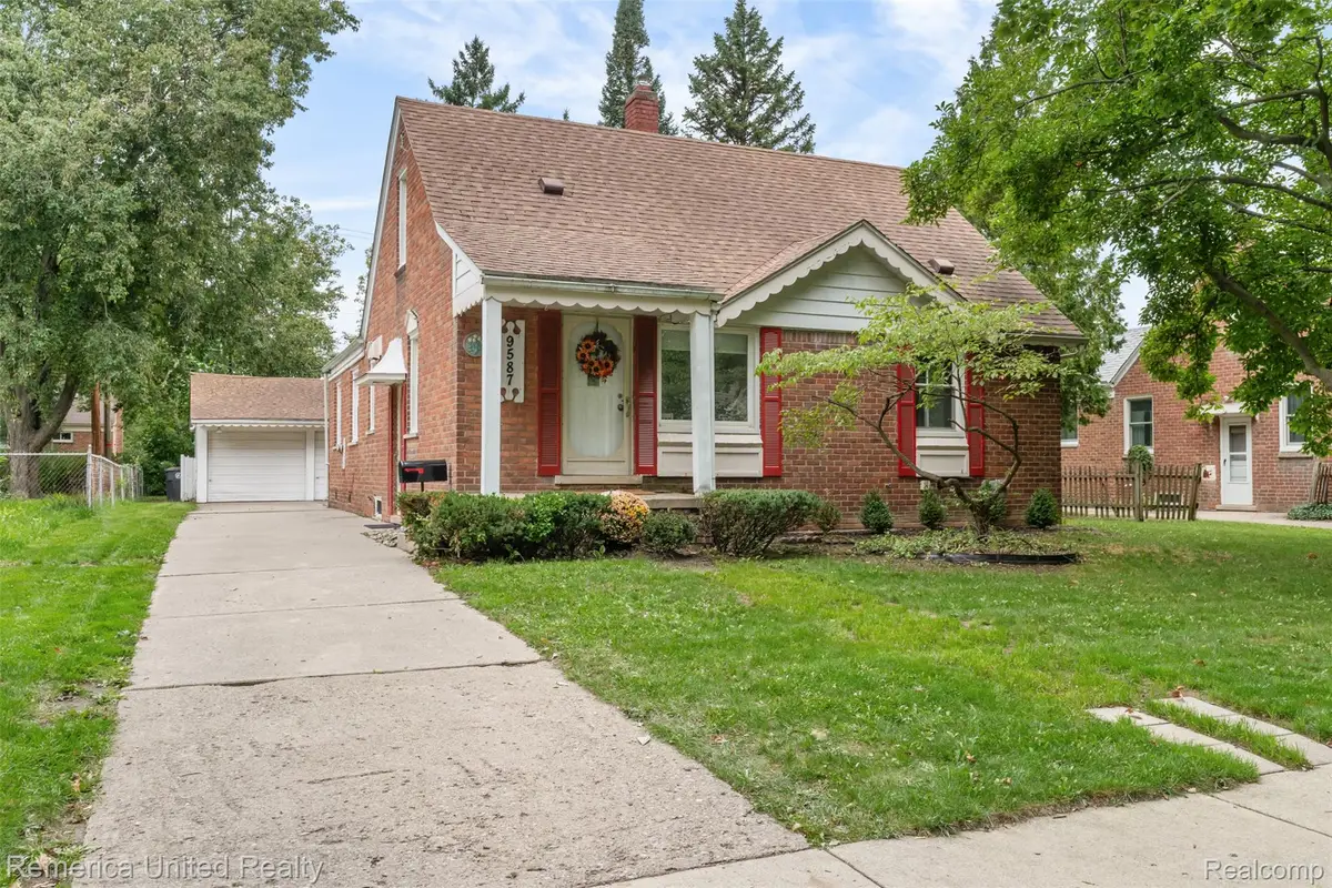 9587 Cardwell Street, Livonia, MI 48150 - #1