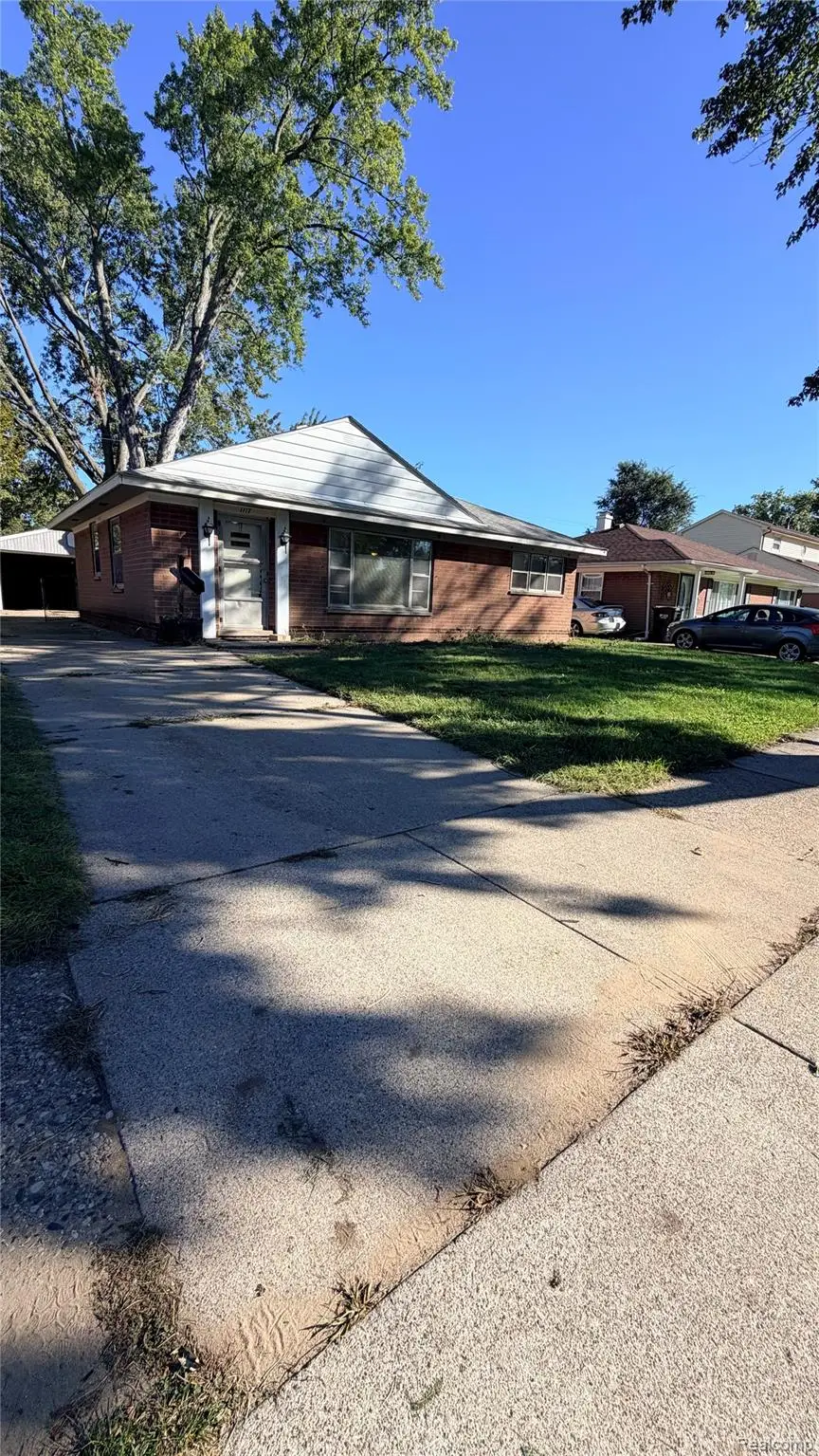 1117 E Brockton Avenue, Madison Heights, MI 48071 - #1