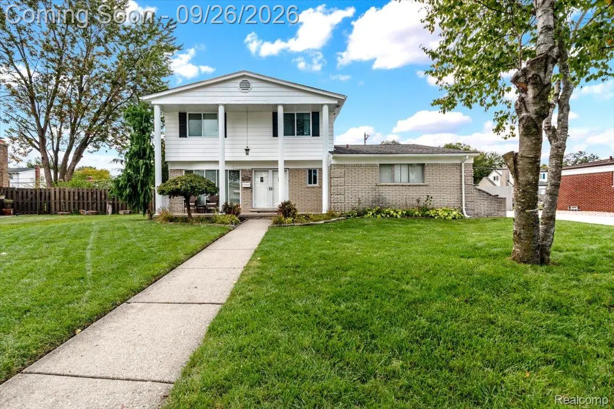36319 Travis Drive, Sterling Heights, MI 48312 - #1