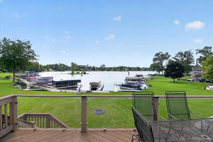 100 Camelot Court, Brooklyn, MI 49230 - #3