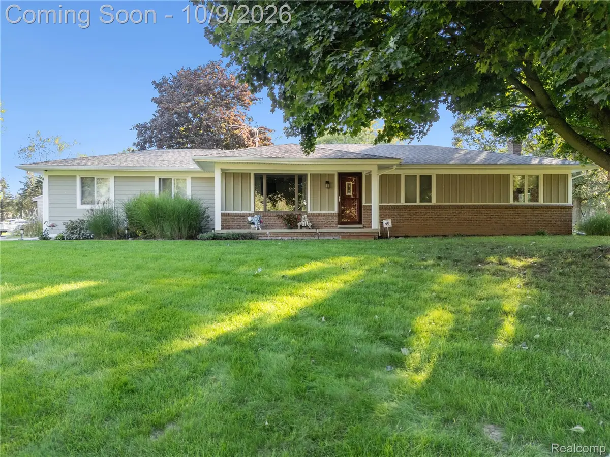 5924 Leland Drive, Northfield, MI 48105 - #1