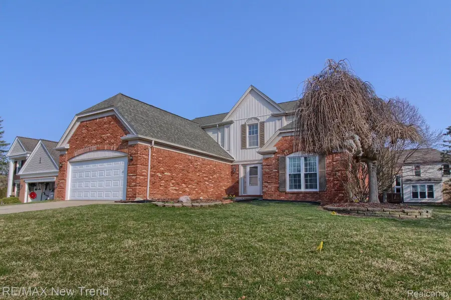 45331 Courtview Trail, Novi, MI 48375 - #2