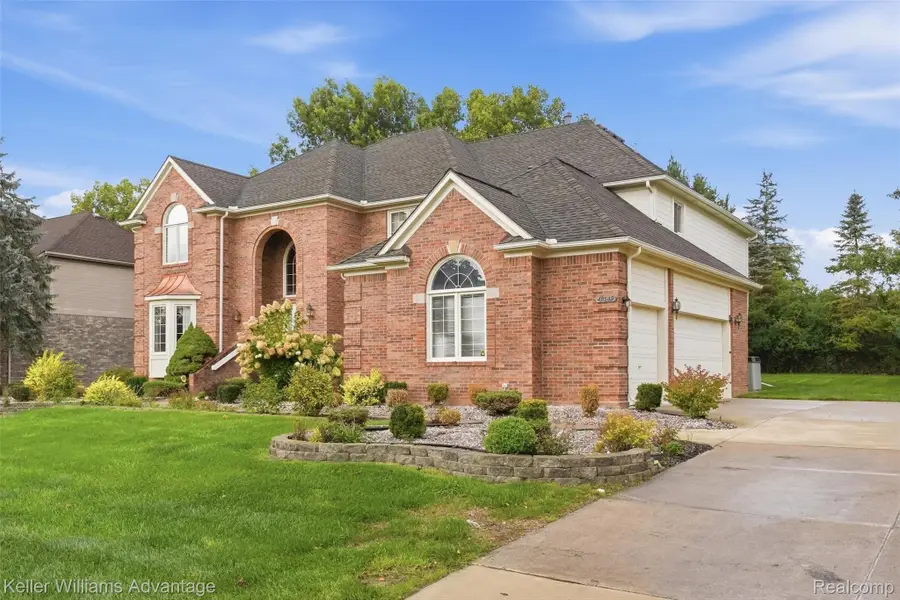 48548 Castleside Drive, Canton, MI 48187 - #3