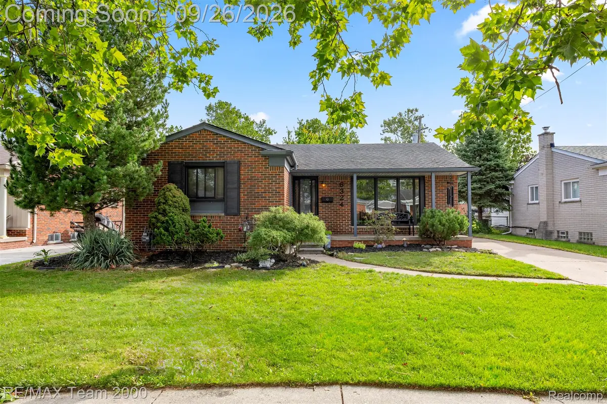 6324 Cambourne Road, Dearborn Heights, MI 48127 - #1