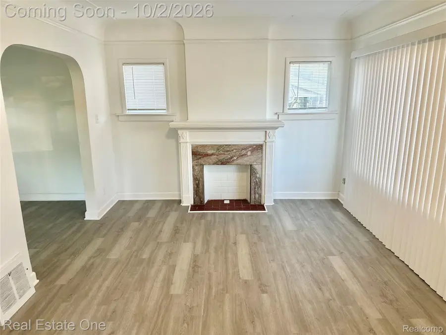 20785 Mendota Avenue, Ferndale, MI 48220 - #2