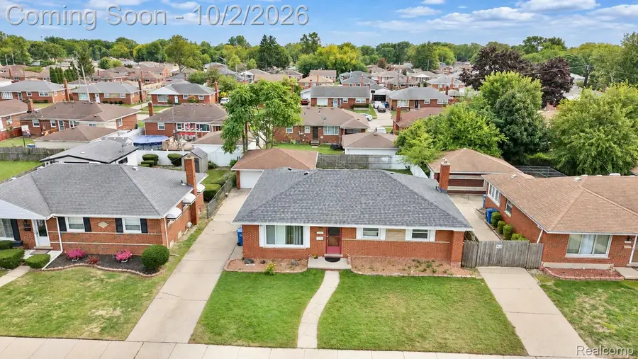 11136 Sunburst Avenue, Warren, MI 48089 - #2