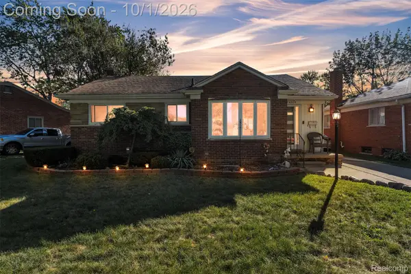 24804 Ridgecroft Avenue, Eastpointe, MI 48021