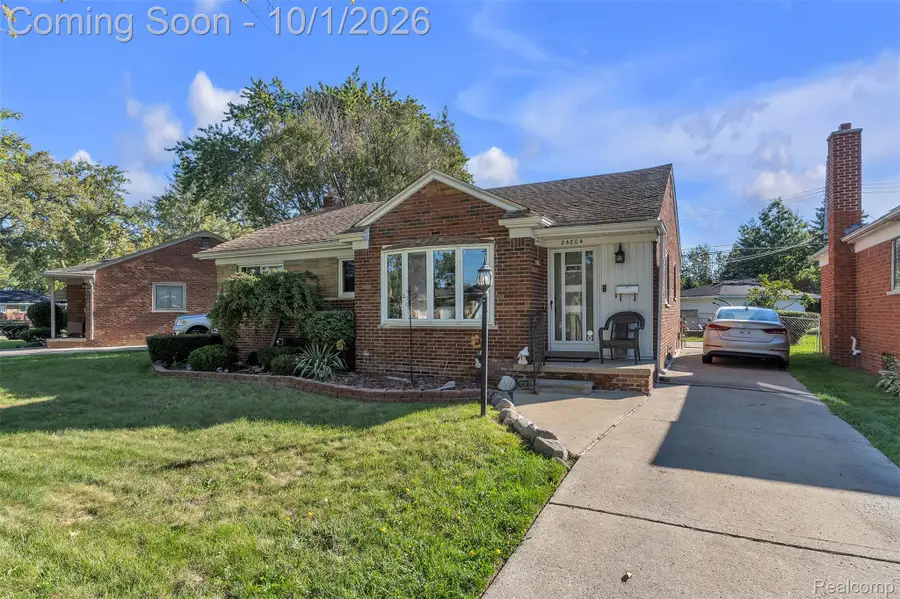 24804 Ridgecroft Avenue, Eastpointe, MI 48021 - #2