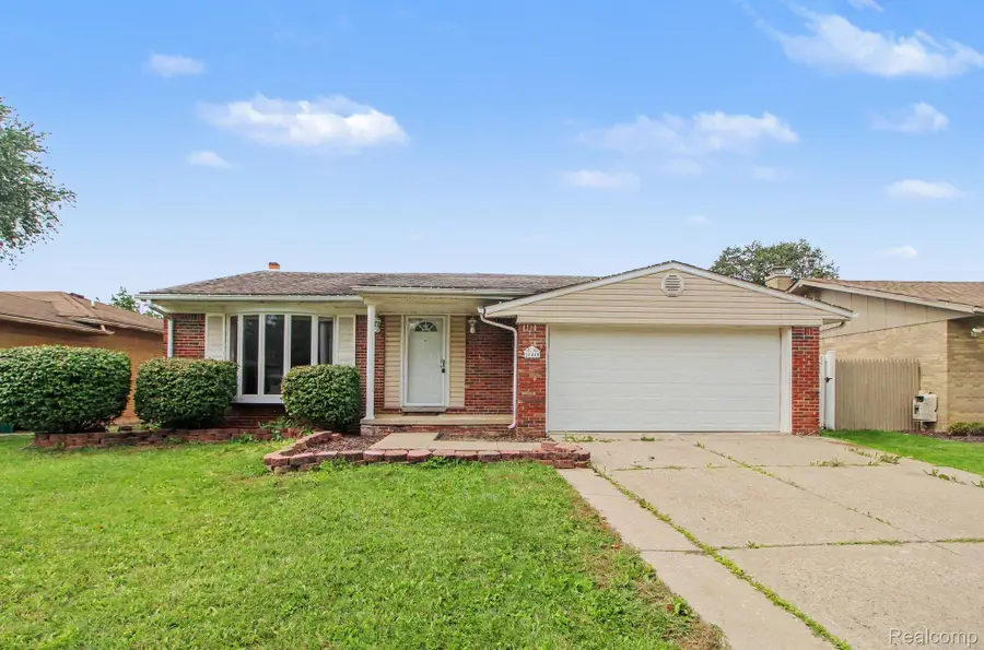 28440 Weddel Avenue, Brownstown, MI 48183 - #2