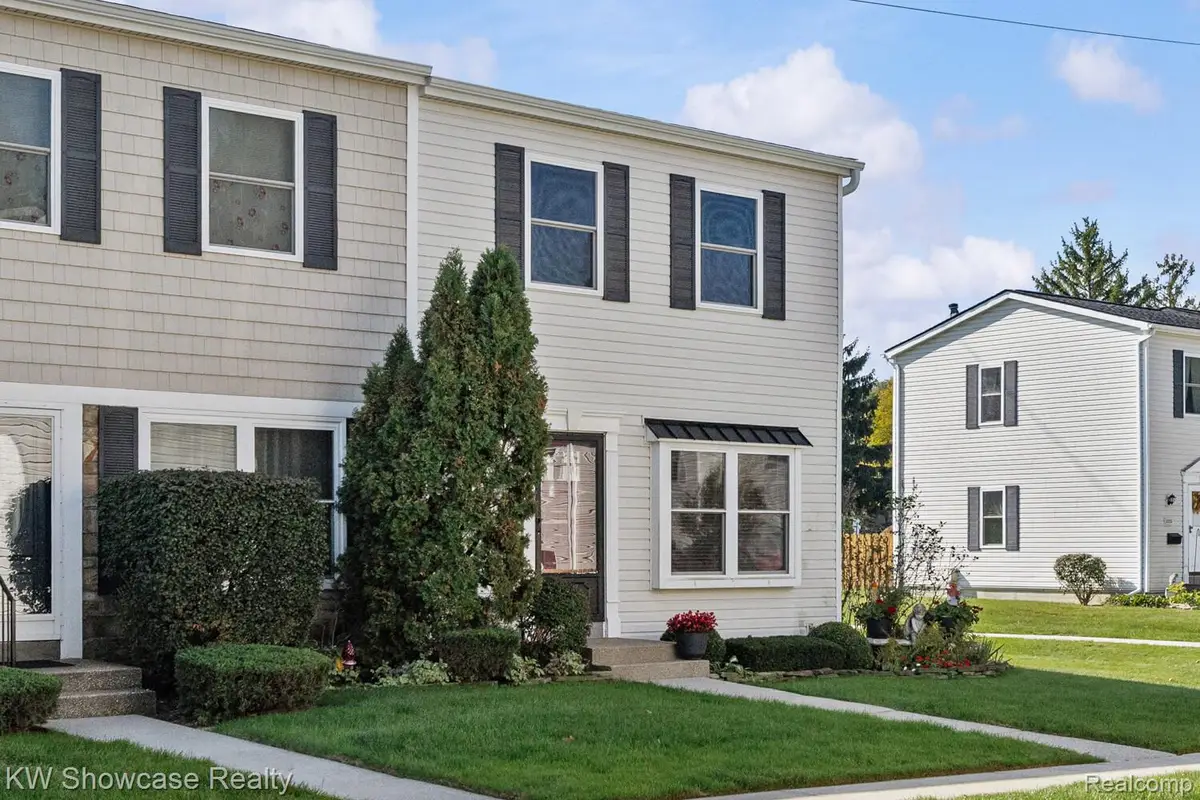 1151 Marquette Court, Rochester Hills, MI 48307 - #1
