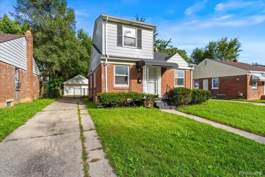 18230 Mansfield Street, Detroit, MI 48235 - #3