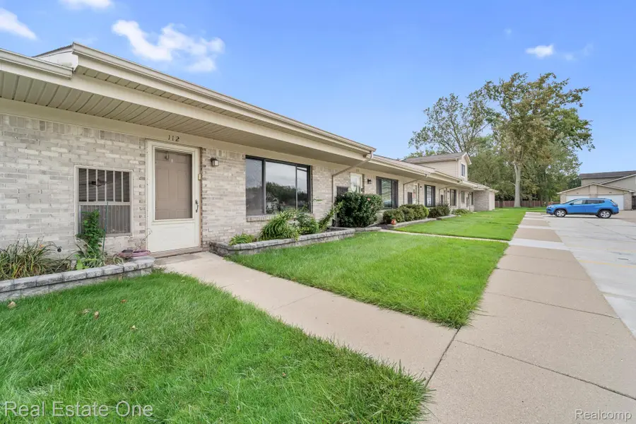 16076 Holz Drive #112, Southgate, MI 48195 - #2