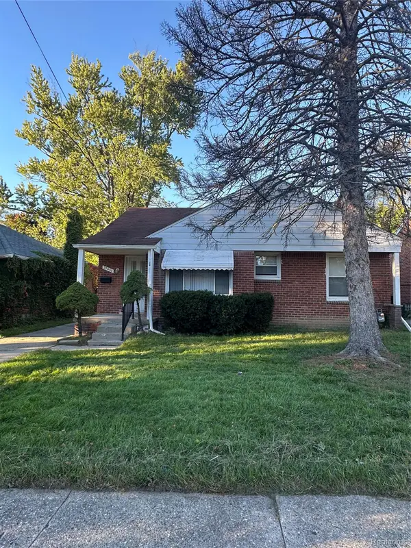 22450 Ray Street, Detroit, MI 48223