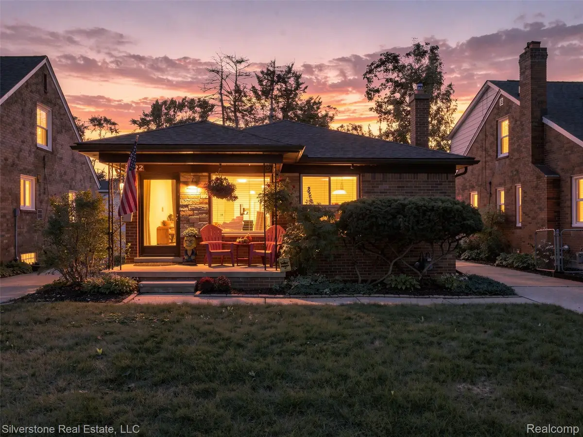 2142 Hawthorne Road, Grosse Pointe Woods, MI 48236 - #1