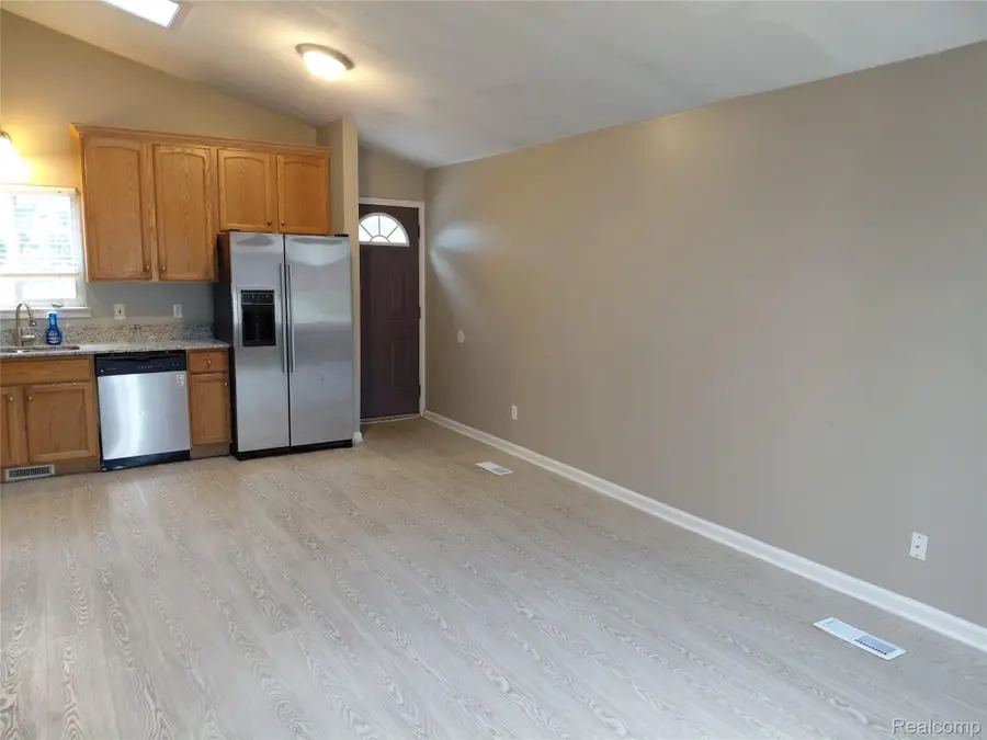 30933 Grandview Avenue, Westland, MI 48186 - #2