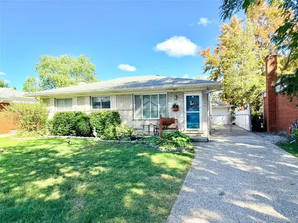 8485 Helen, CenterLine, MI 48015