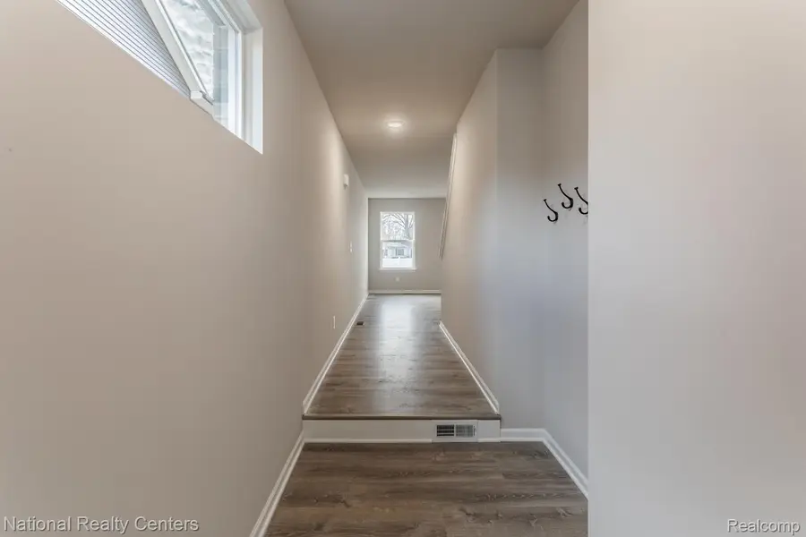 25018 Reeck Road, Woodhaven, MI 48183 - #3