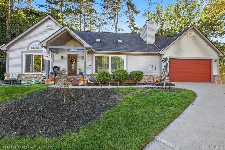 10802 Charring Cross Circle, Whitmore Lake, MI 48189 - #2