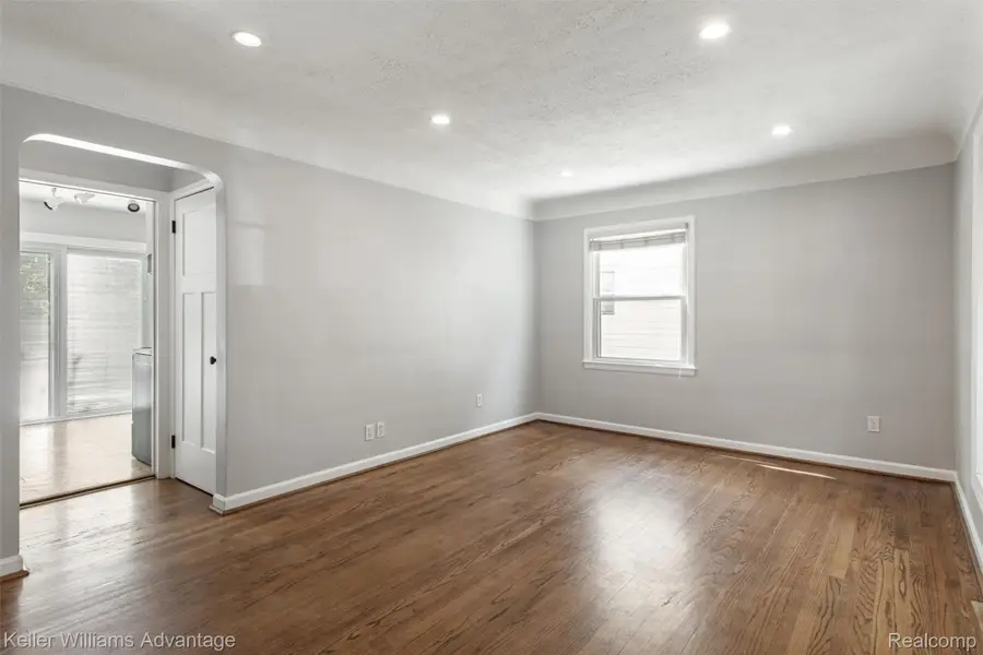 617 S Edgeworth Avenue, Royal Oak, MI 48067 - #3