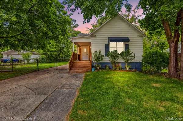 22 Meadle Street, MountClemens, MI 48043