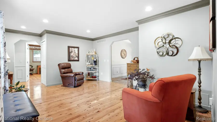 30150 Marquette Street, Garden City, MI 48135 - #3