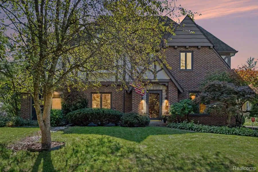2030 Hampden Road, Flint, MI 48503 - #2
