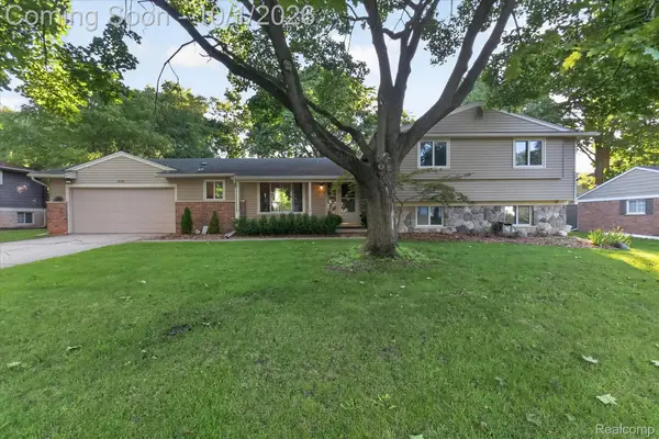 4035 Iverness Lane, WestBloomfield, MI 48323
