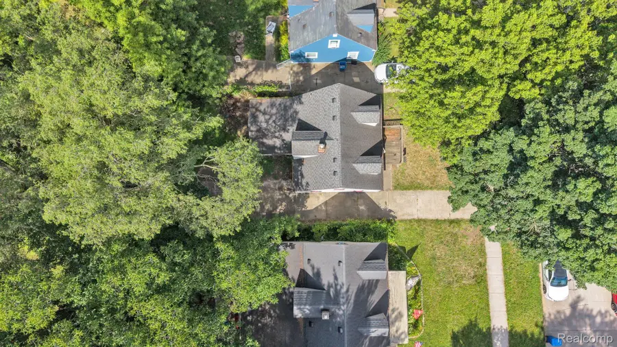 26005 Currier Street, Dearborn Heights, MI 48125 - #3