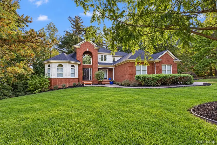9280 Osprey Bay Circle, Davisburg, MI 48350 - #2