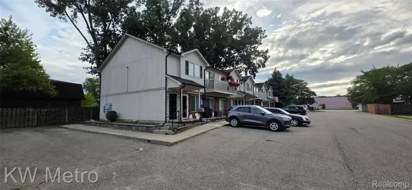 38604 Meadowdale Street, ClintonTwp, MI 48036