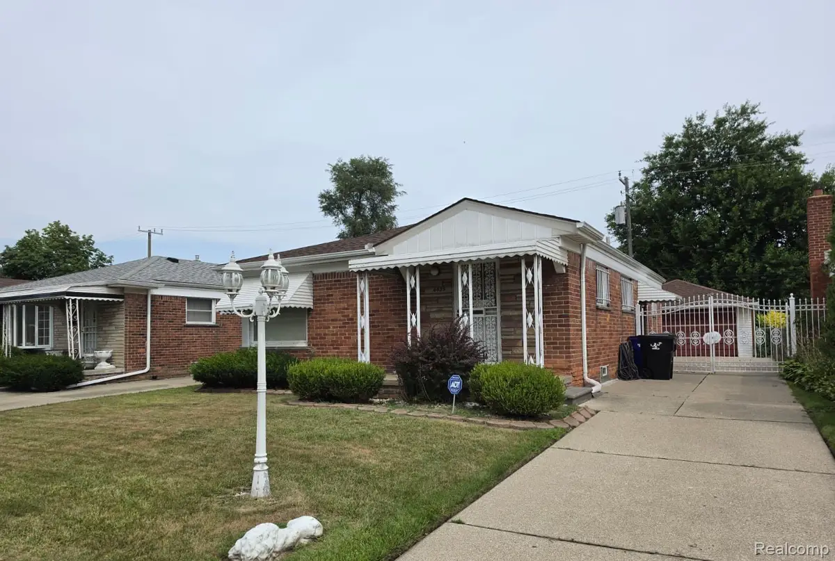 6835 Buhr Street, Detroit, MI 48212 - #1