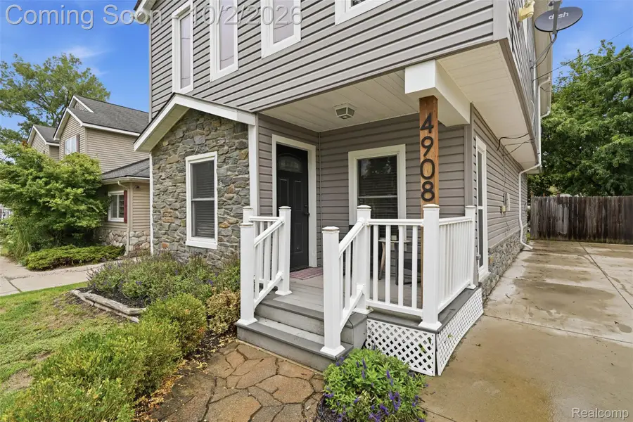 4908 Lakeview Avenue, West Bloomfield, MI 48324 - #3