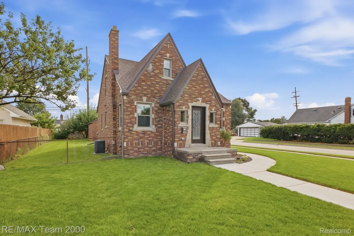 5808 Merriman Road, Garden City, MI 48135 - #1