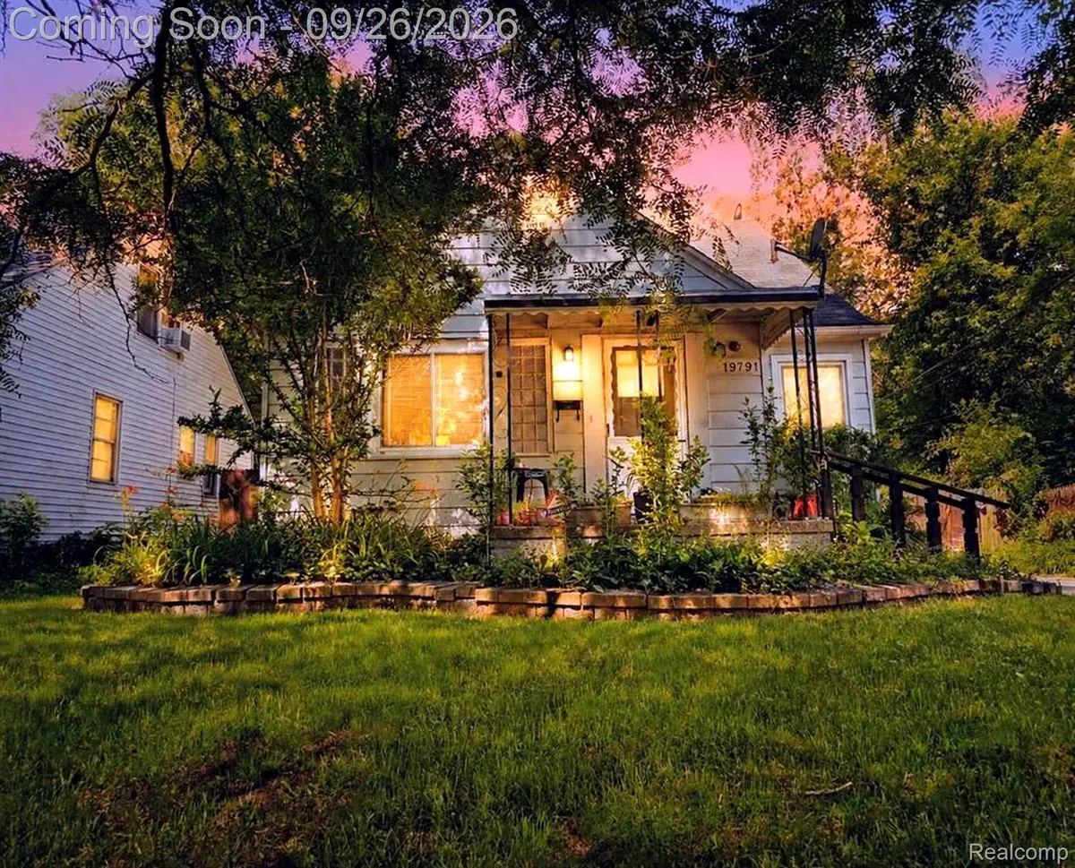 19791 Greenview Avenue, Detroit, MI 48219 - #1