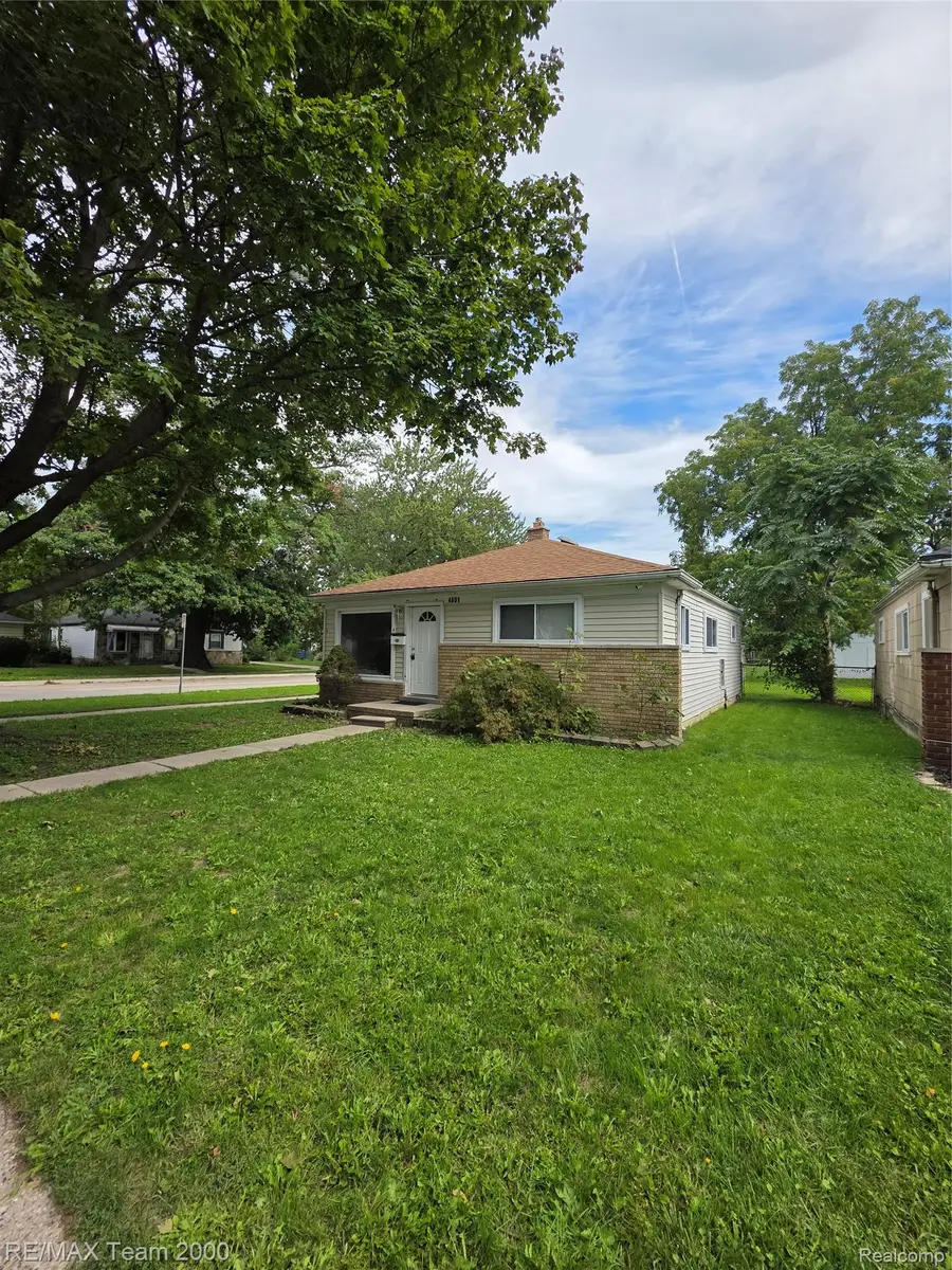 4601 Gertrude Street, Dearborn Heights, MI 48125 - #2