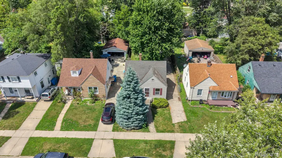 25948 Mcdonald Street, Dearborn Heights, MI 48125 - #3