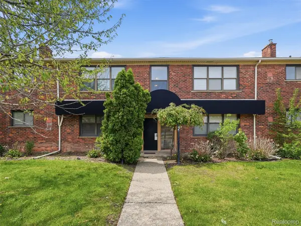 25707 Woodward Avenue, RoyalOak, MI 48067