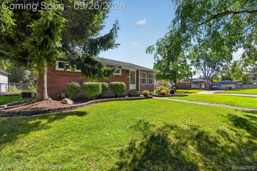 804 Bishop Street, Milford, MI 48381 - #2
